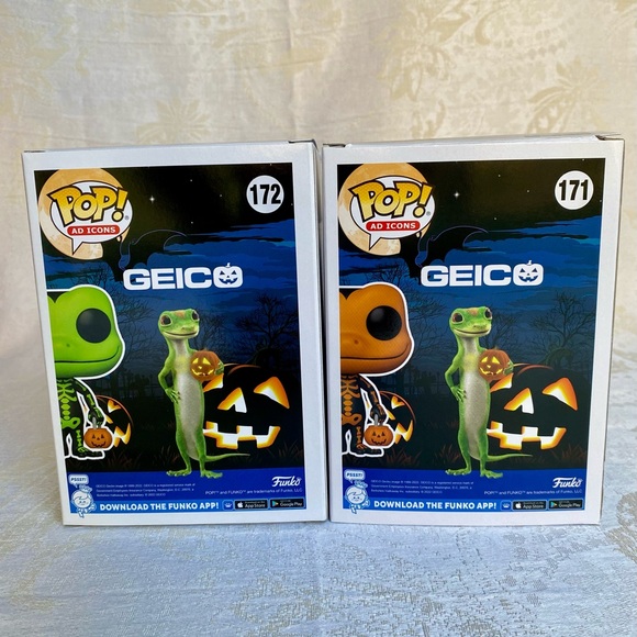 Limited Edition Funko Pop Geicoween Geckos 🆕 - Picture 3 of 10